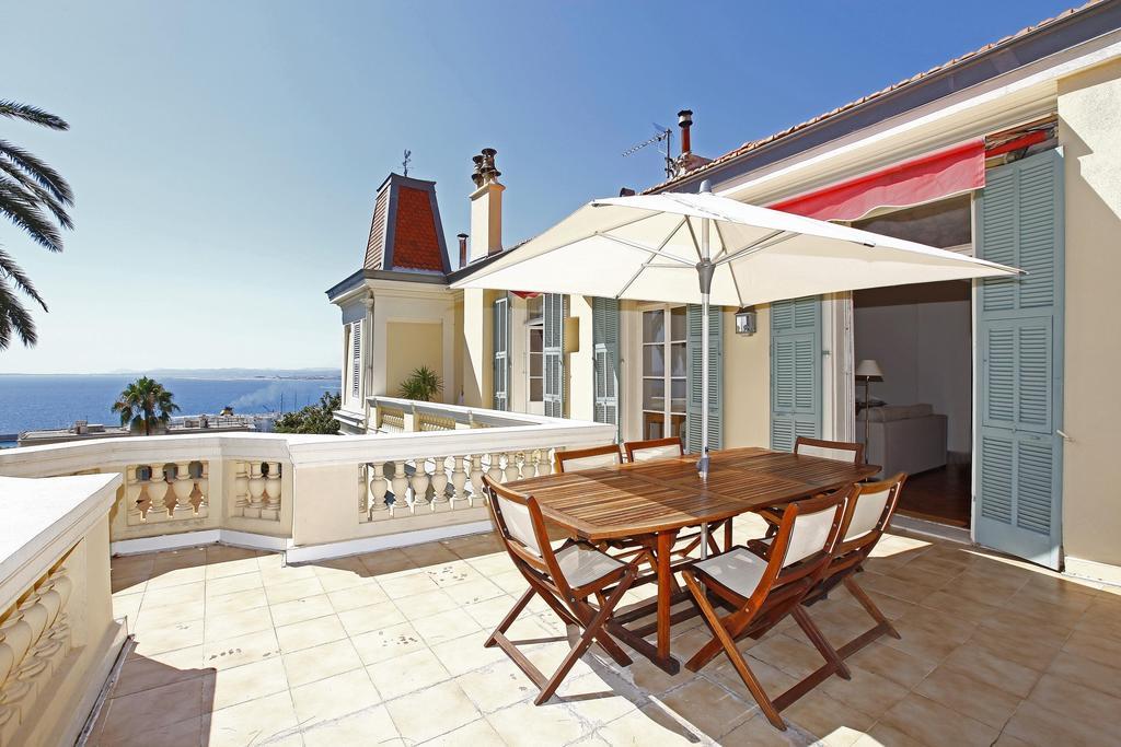 Appartement Magnifique D'époque Avec Vue 4 Personnes Avec Terrasse Le Port Nice